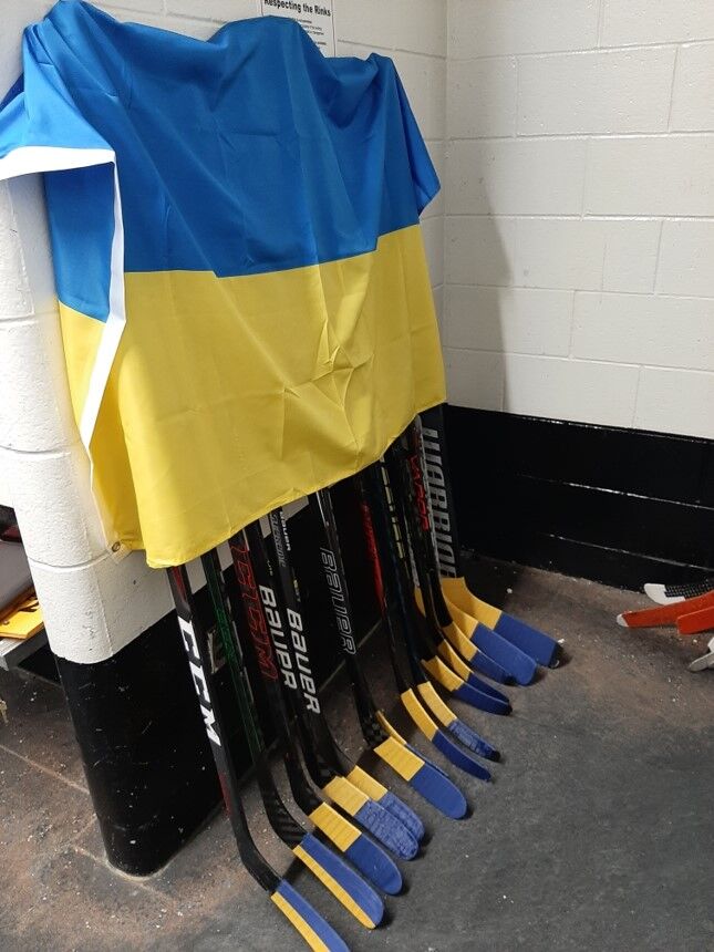 hockey for ukrainer.jpg